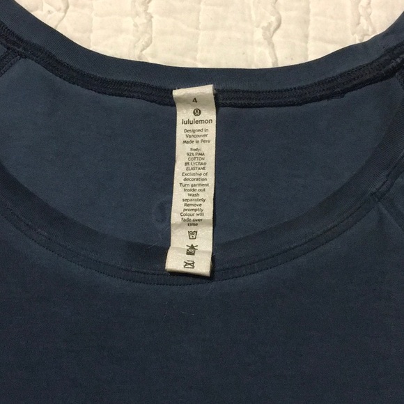 Lululemon Long Sleeve Blue Shirt, size 4 - Picture 3 of 4